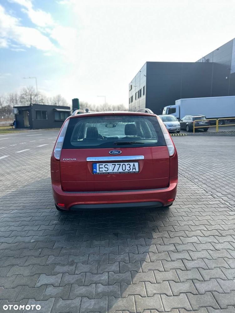 Ford Focus 1.6 Ti-VCT Ghia - 4