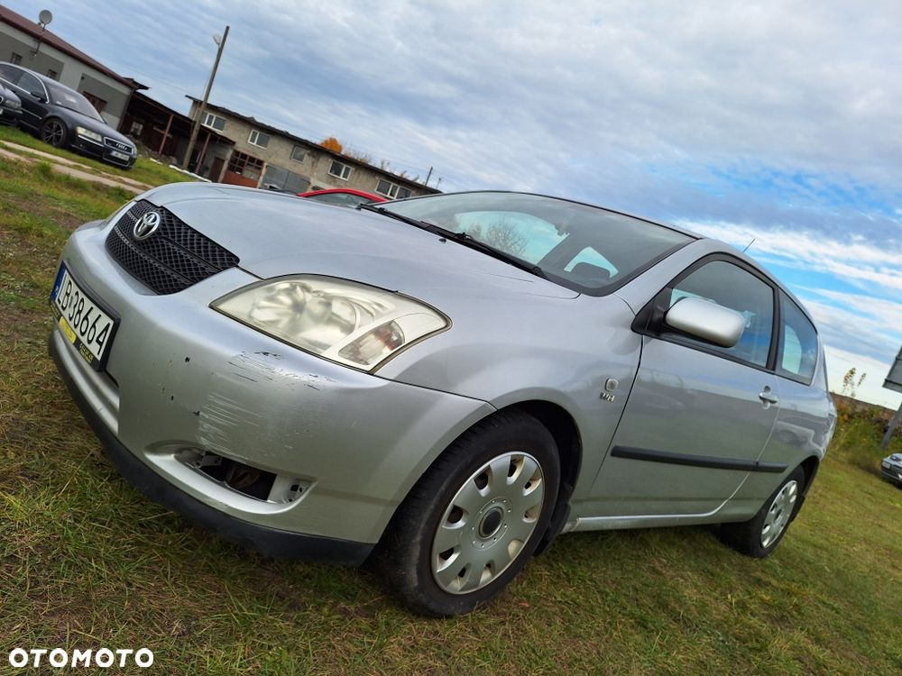 Toyota Corolla - 4