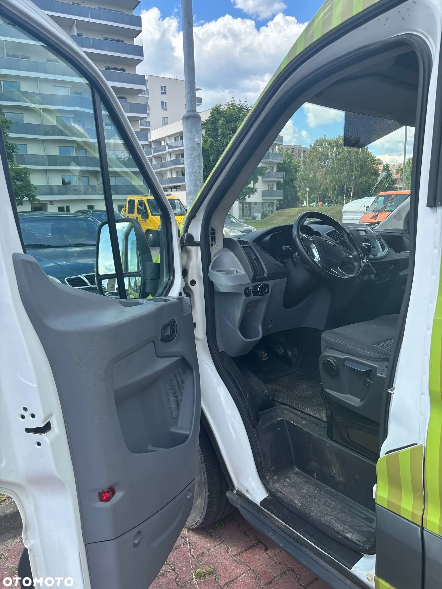 Ford Transit - 11
