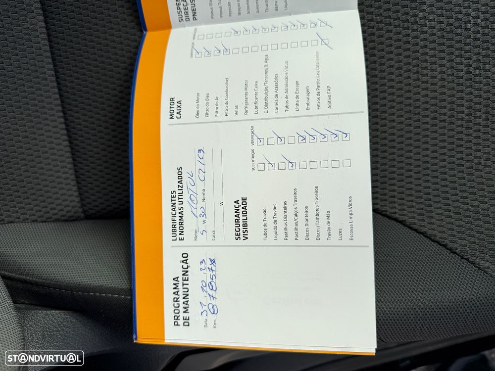 VW Golf 1.6 TDI Trendline - 38