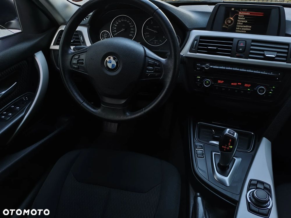 BMW Seria 3 - 35