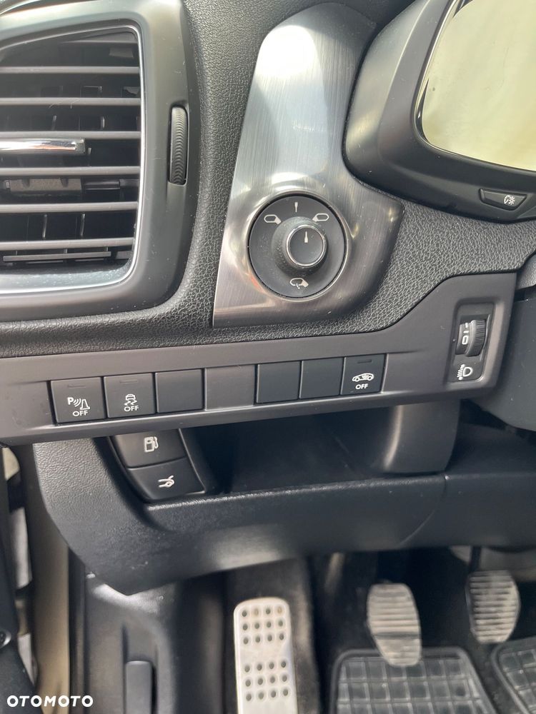 Citroën DS5 2.0 HDi SoChic - 19