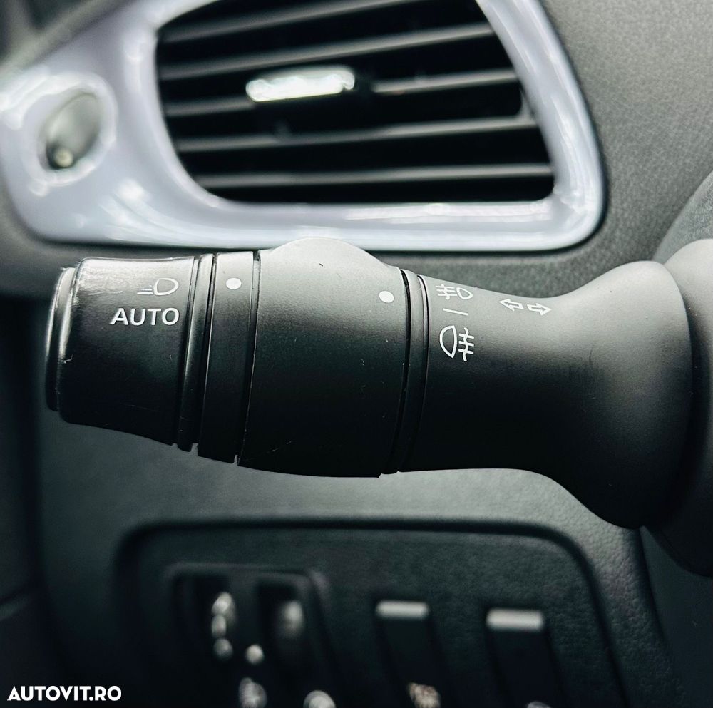 Renault Grand Scenic ENERGY dCi 110 INTENS - 27