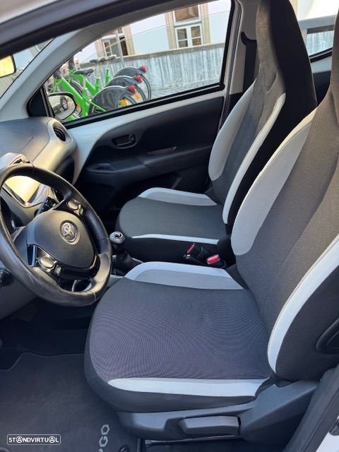 Toyota Aygo 1.0 X-Play+X-Touch - 17