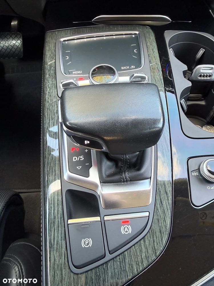 Audi Q7 3.0 TDI Quattro Tiptronic - 23