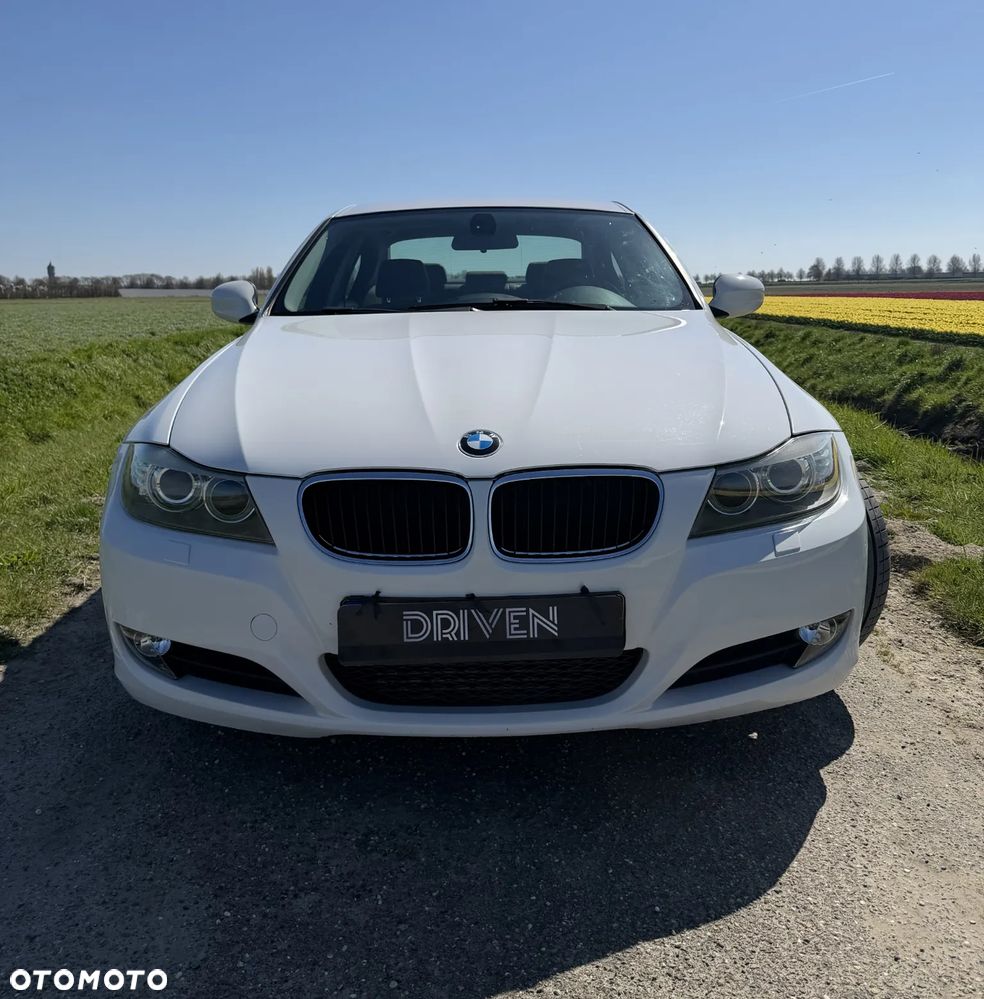 BMW Seria 3 320d - 5