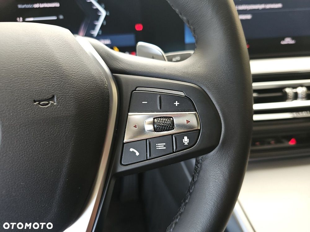 BMW Seria 3 318i - 24