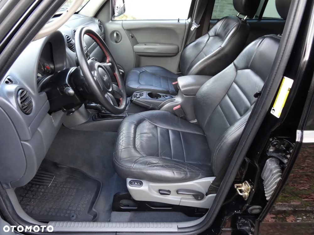 Jeep Cherokee 2.8 CRD Renegade - 20