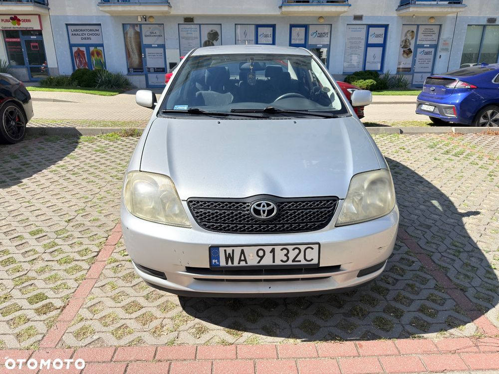 Toyota Corolla - 2