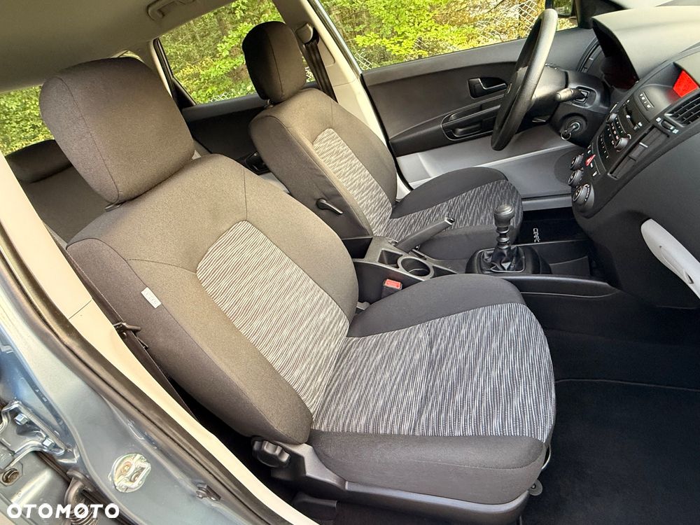 Kia Ceed 1.4 Comfort - 25