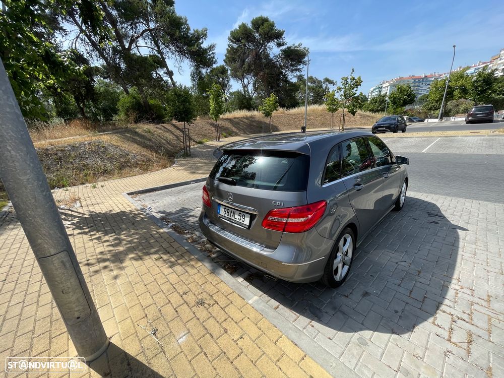 Mercedes-Benz B 180 CDI BlueEFFICIENCY - 4
