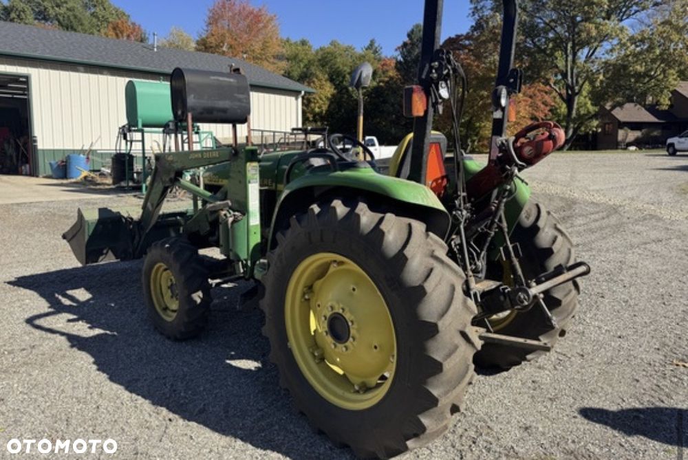 John Deere 4700 - 4
