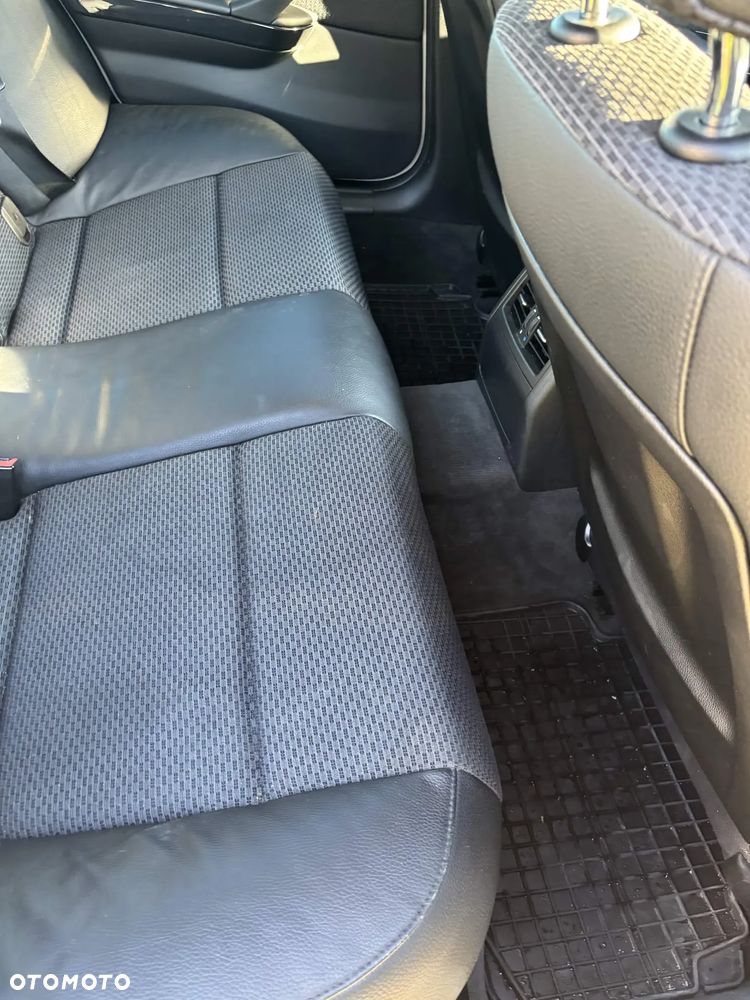BMW Seria 3 318i - 16
