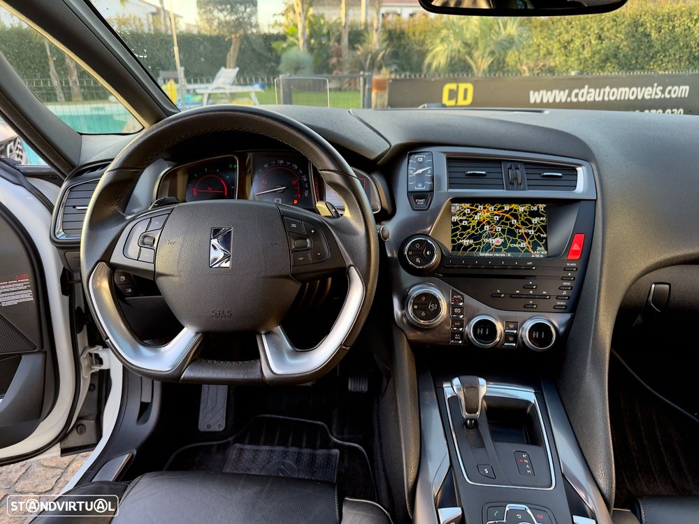 Citroën DS5 e-HDi 115 EGS6 SoChic - 53