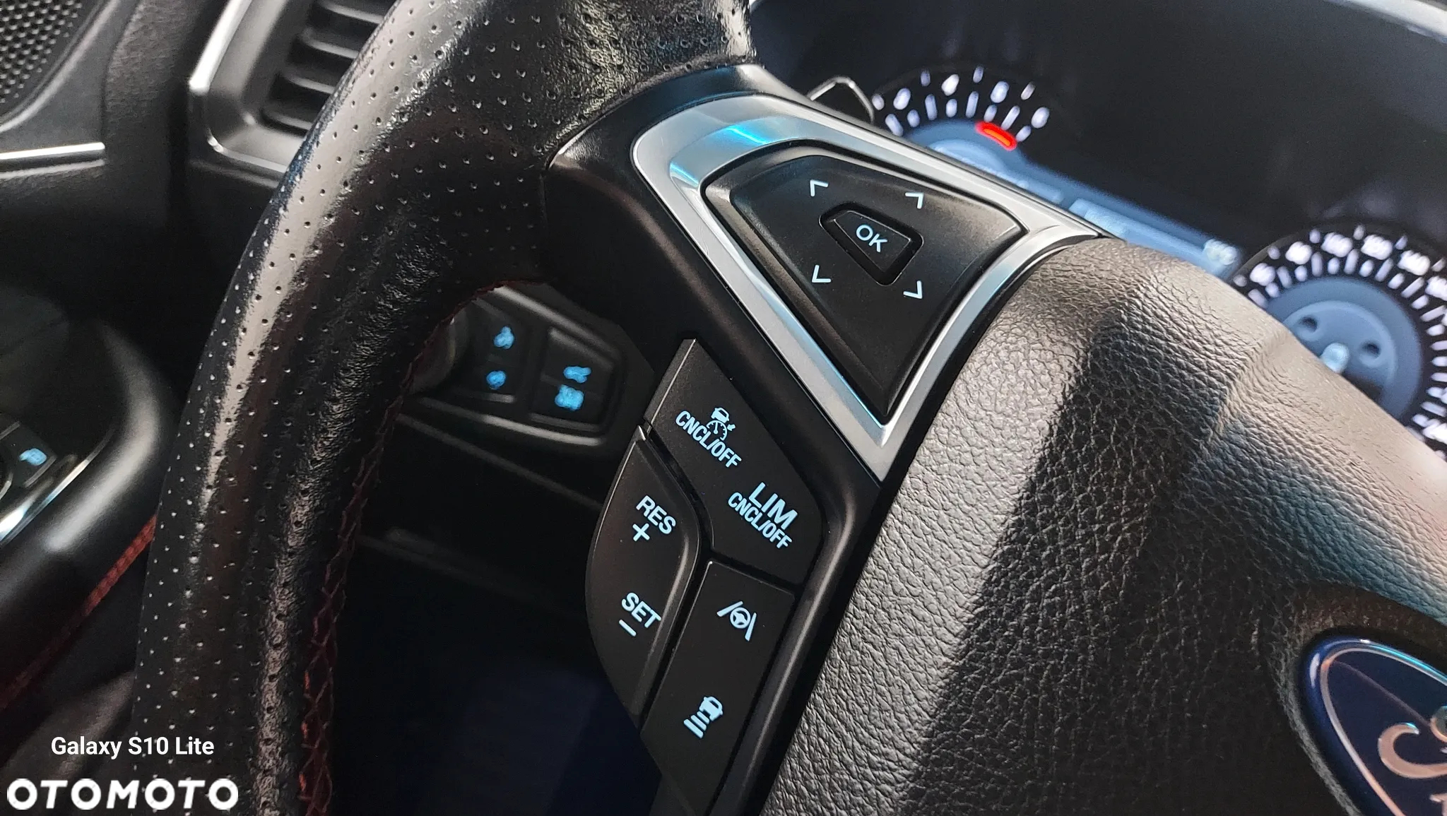 Ford Edge 2.0 EcoBlue Twin-Turbo 4WD ST-Line - 20
