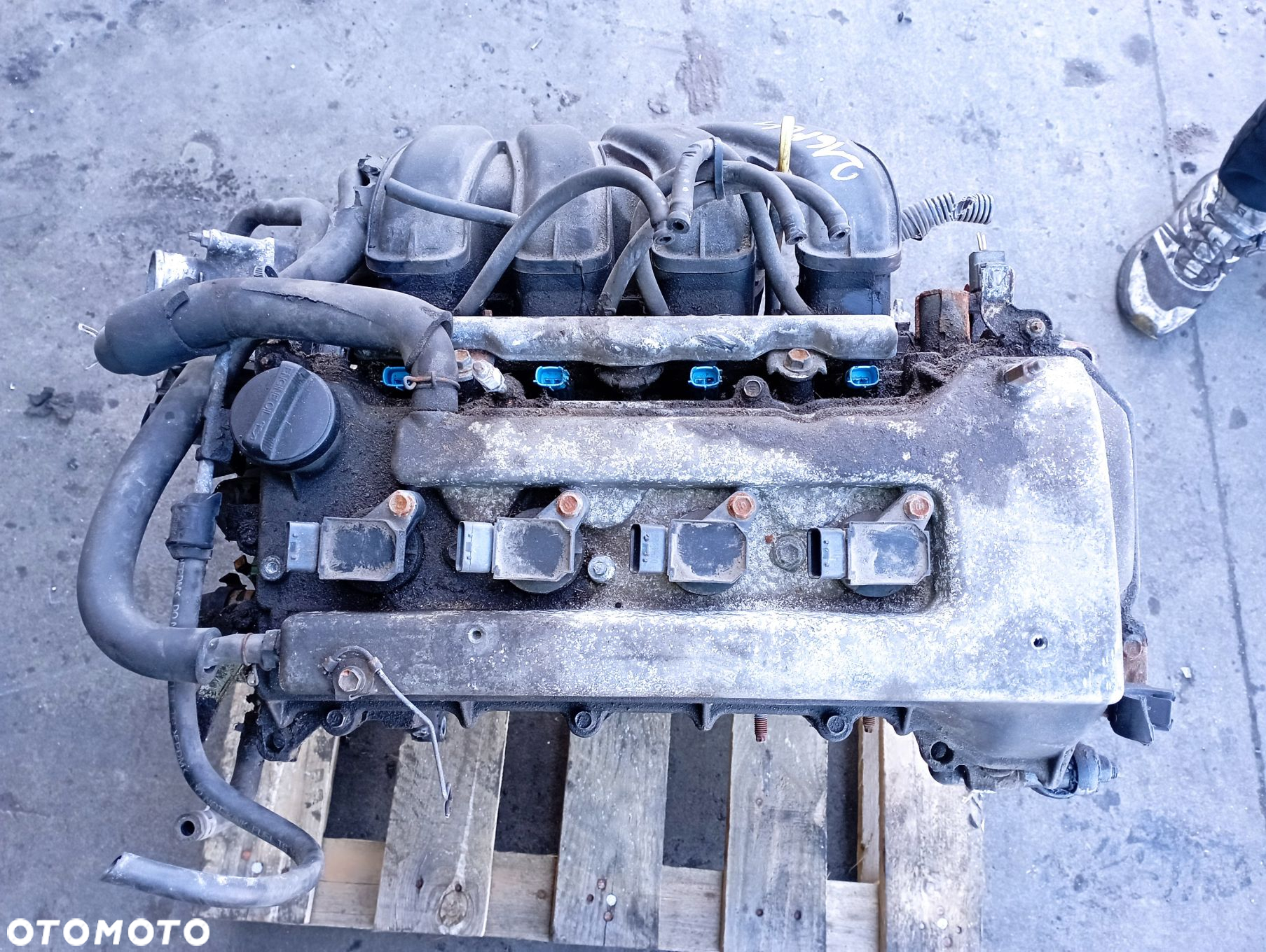 SILNIK 3ZZ-FE

 TOYOTA
 COROLLA VERSO II E12 - 2