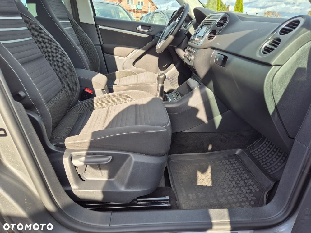 Volkswagen Tiguan 2.0 TDI 4Mot R-Style - 23