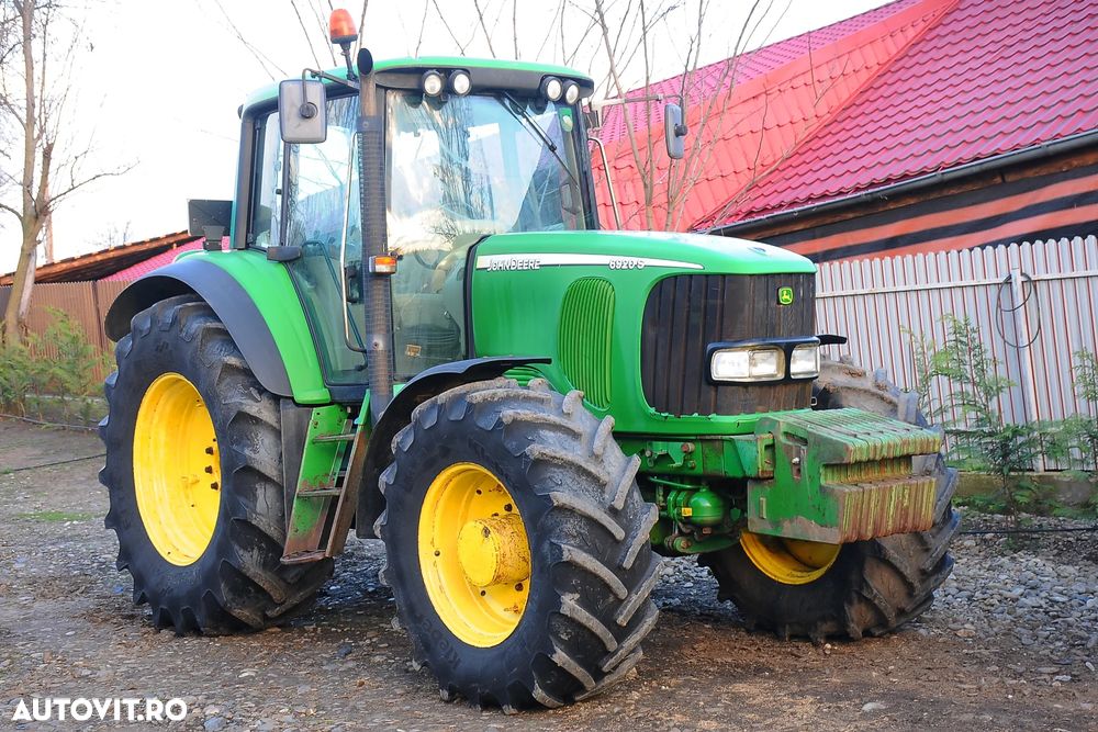 John Deere Tractor JD 6920S - 1