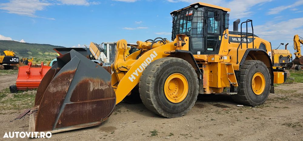 Hyundai HL 970 -A Încărcător frontal - 1