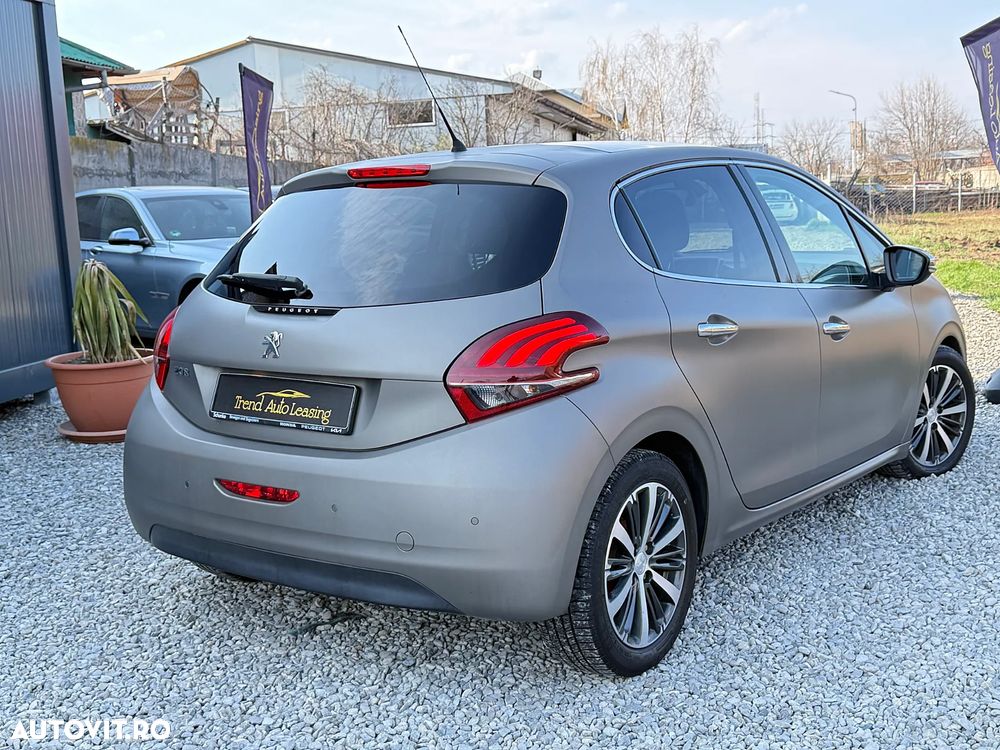 Peugeot 208 PureTech 82 Start & Stop Allure - 4