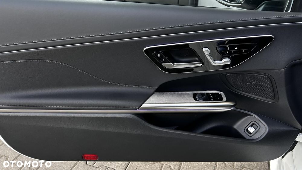 Mercedes-Benz CLE 300 4Matic 9G-TRONIC Edition AMG Line - 10