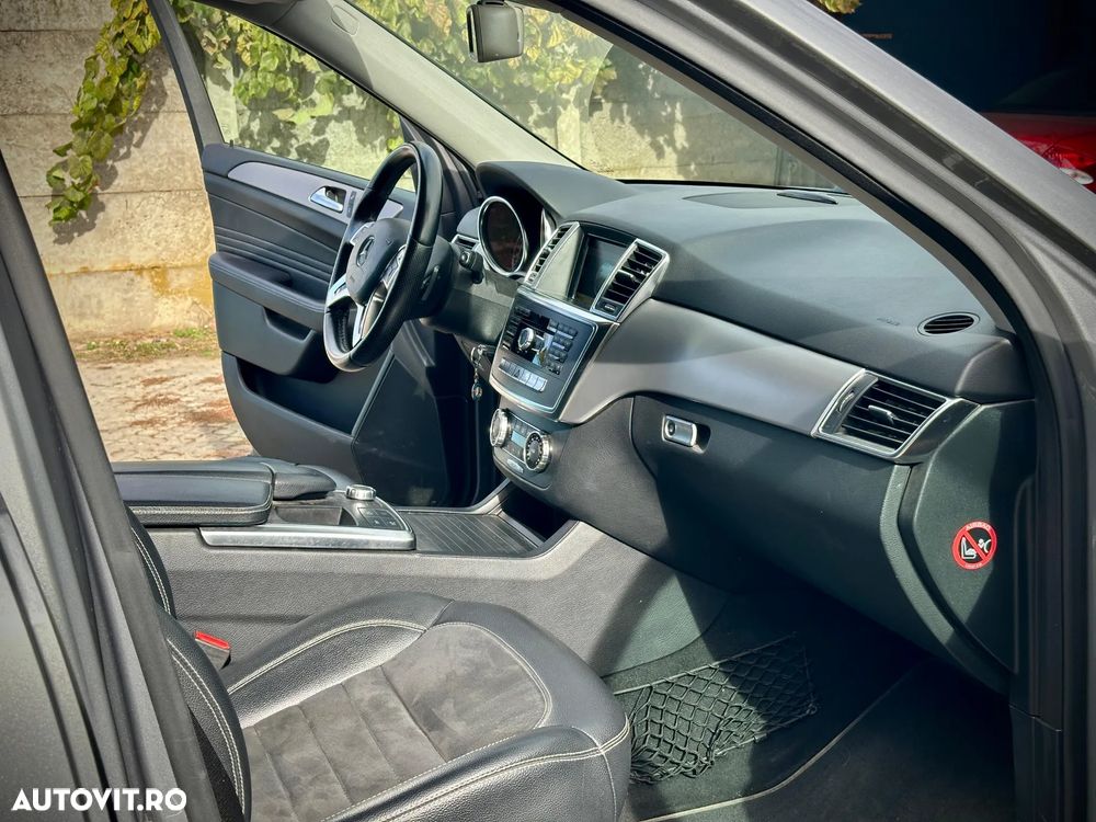 Mercedes-Benz ML 250 BlueTec 4MATIC Aut - 10