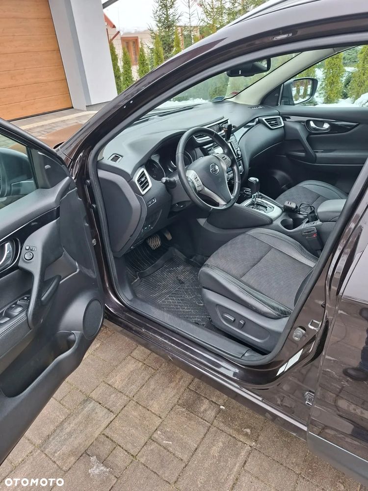 Nissan Qashqai 1.6 DCi Xtronic N-Connecta - 4