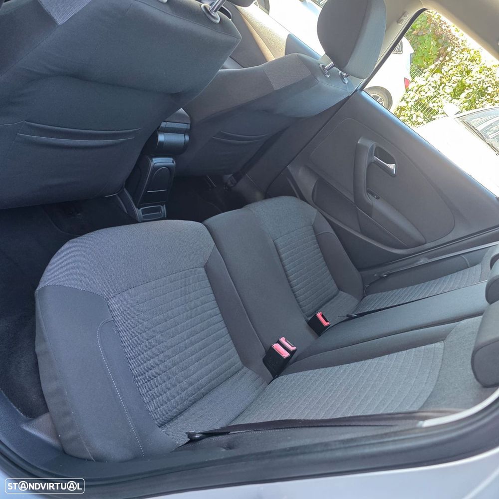 VW Polo 1.2 Confortline - 28