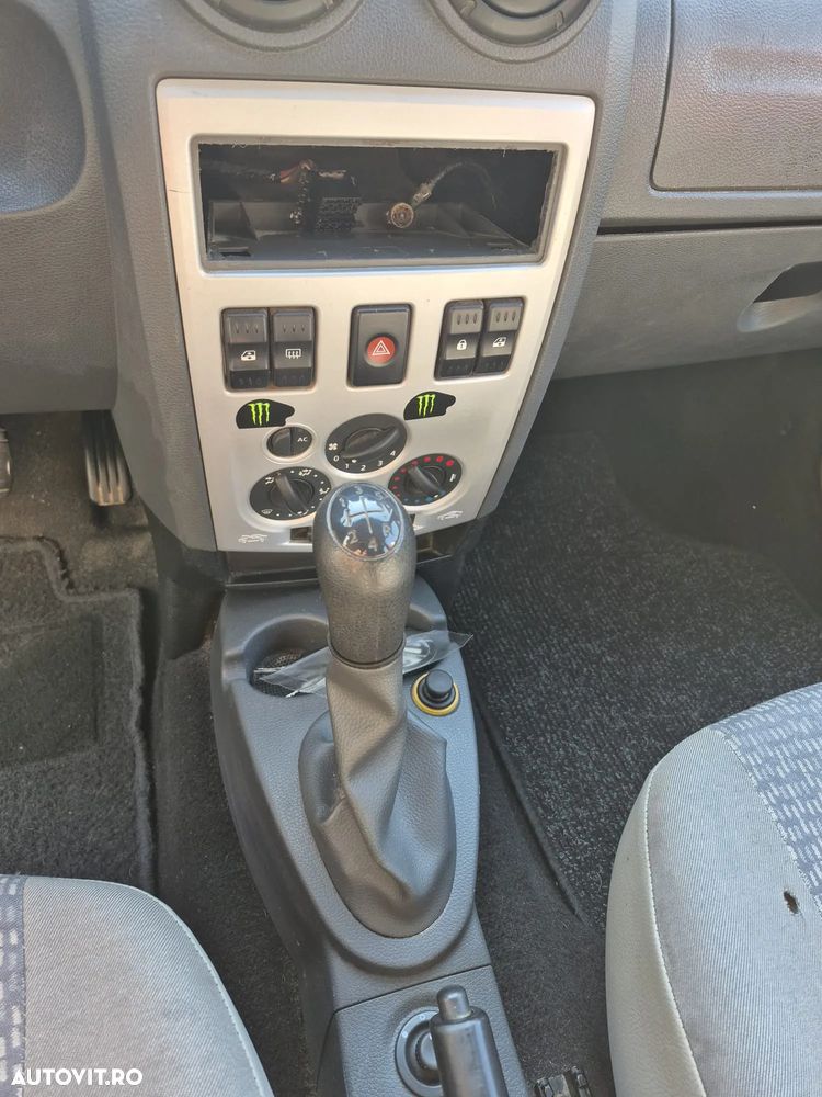 Dacia Sandero 1.6 MPI Ambiance - 4