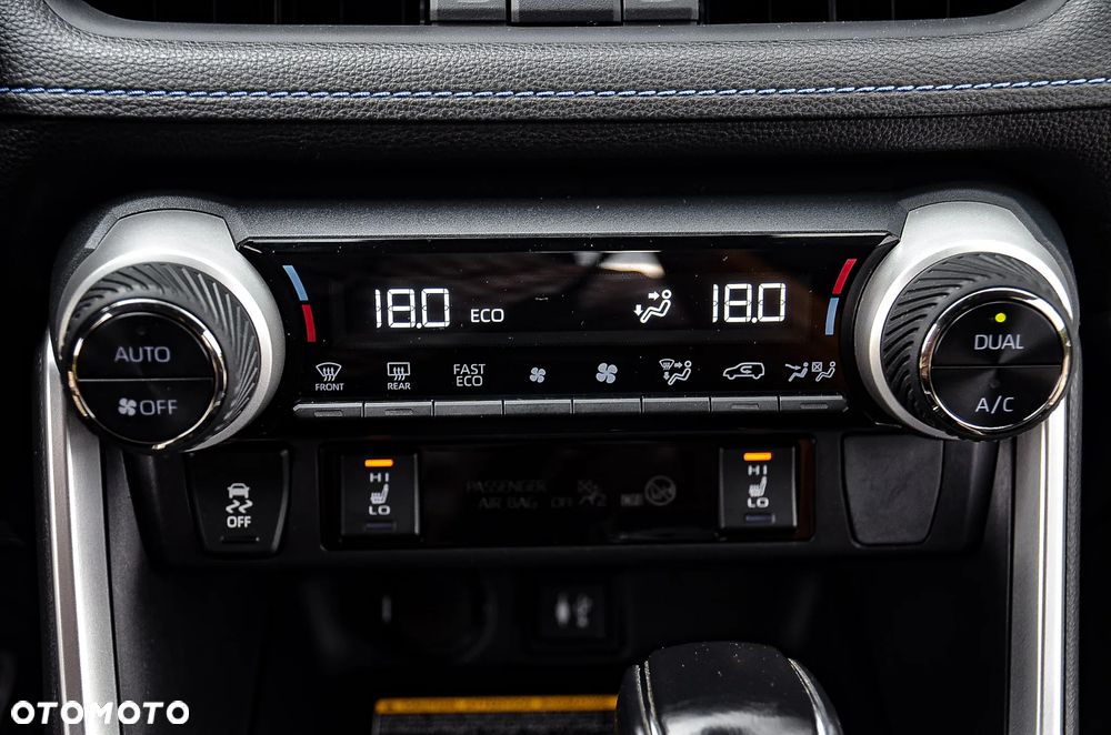 Toyota RAV4 2.5 Hybrid Black Edition by JBL 4x2 - 34