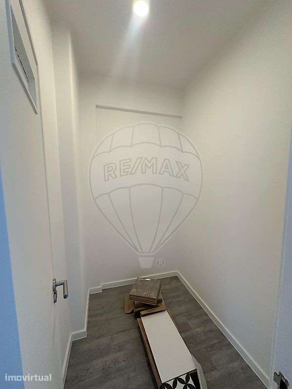 Apartamento T2 para arrendamento - Grande imagem: 2/8