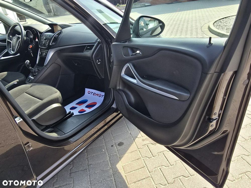 Opel Zafira - 24