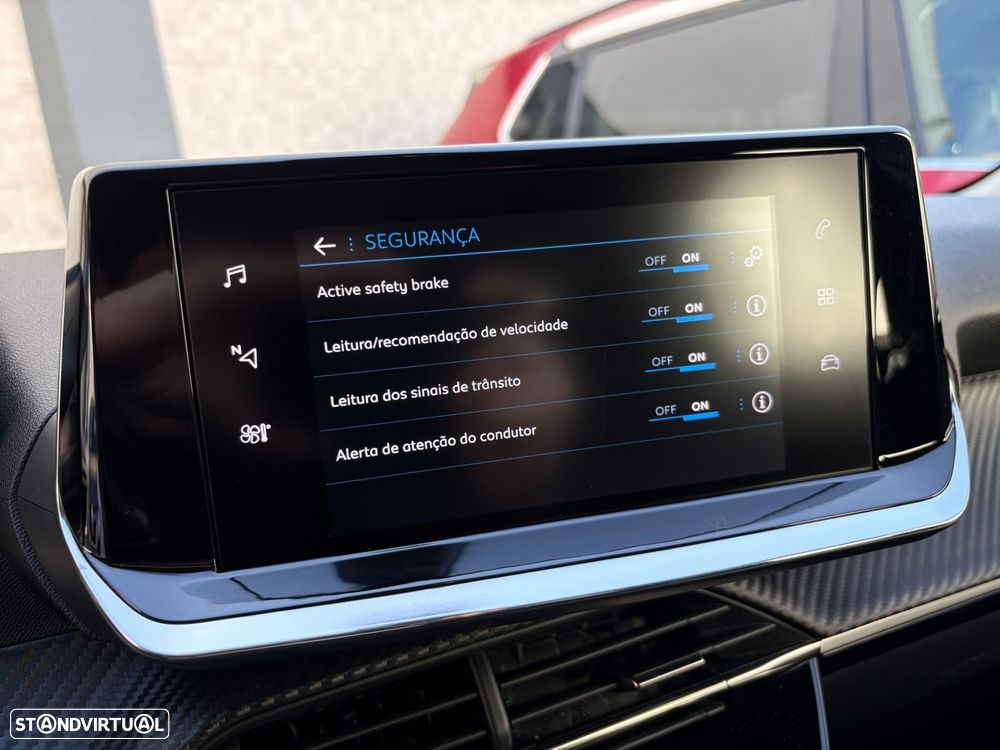 Peugeot 208 1.2 PureTech SE Style - 27