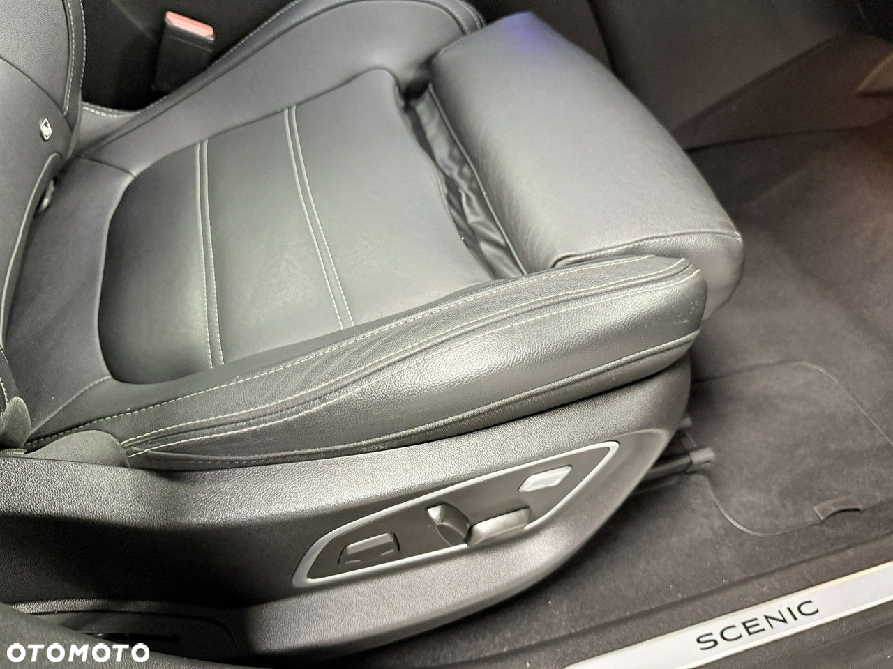 Renault Scenic - 21
