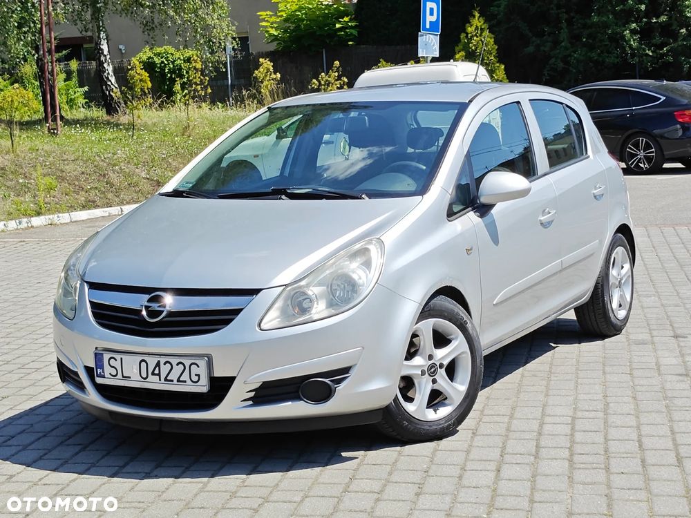 Opel Corsa 1.2 16V Cosmo - 1