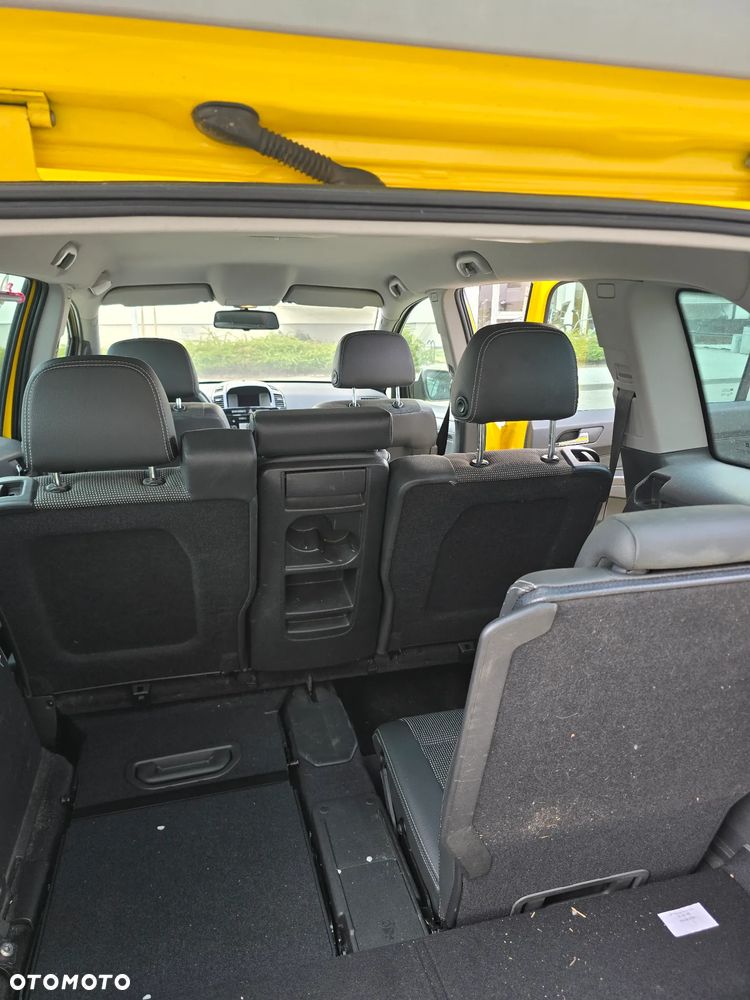 Opel Zafira 1.9 CDTI Cosmo - 12