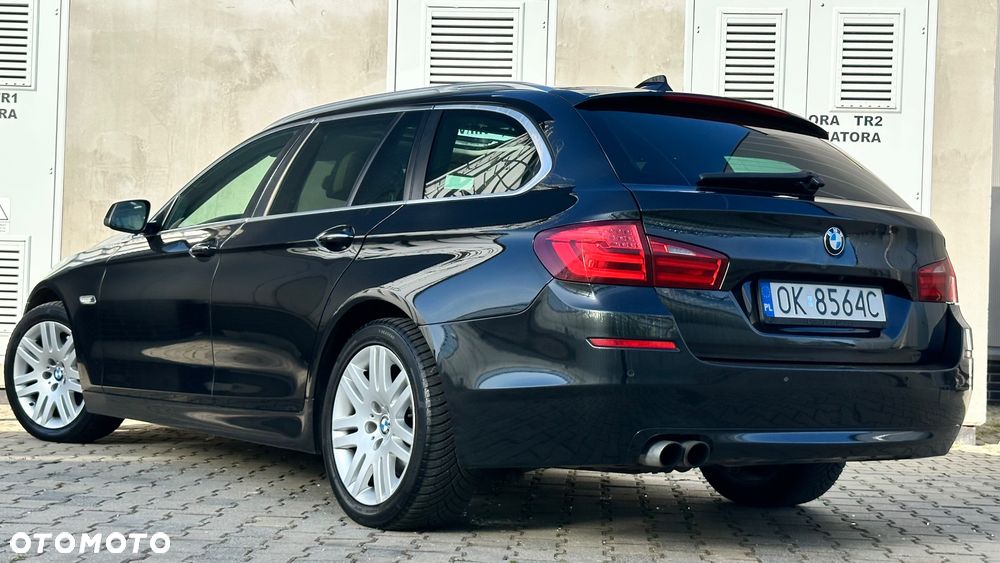 BMW Seria 5 525d xDrive Luxury Line - 12