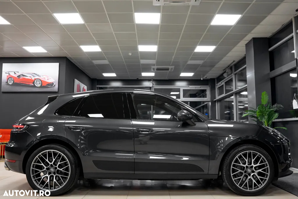 Porsche Macan S - 40