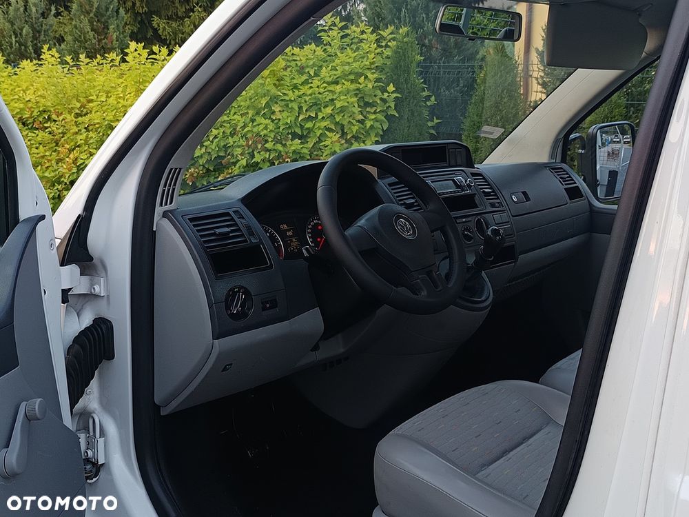 Volkswagen Transporter T5 - 9