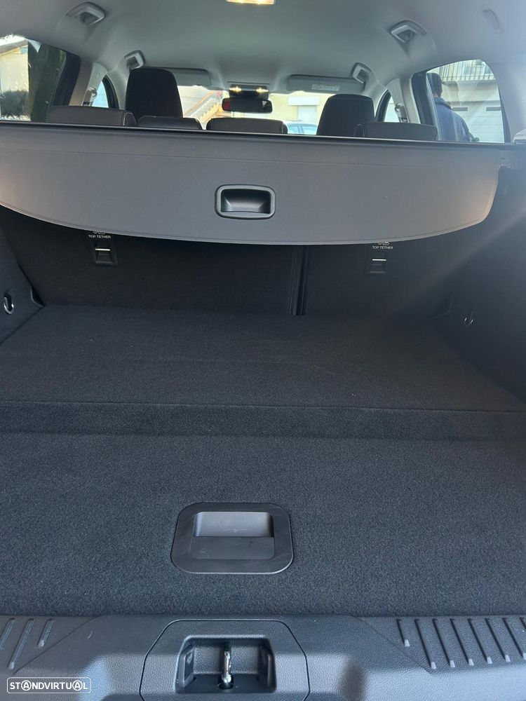 Ford Focus SW 1.0 EcoBoost S&S ST-LINE - 19