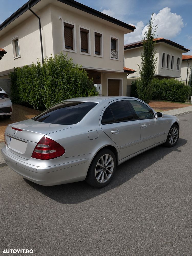 Mercedes-Benz E 200 CDI - 4