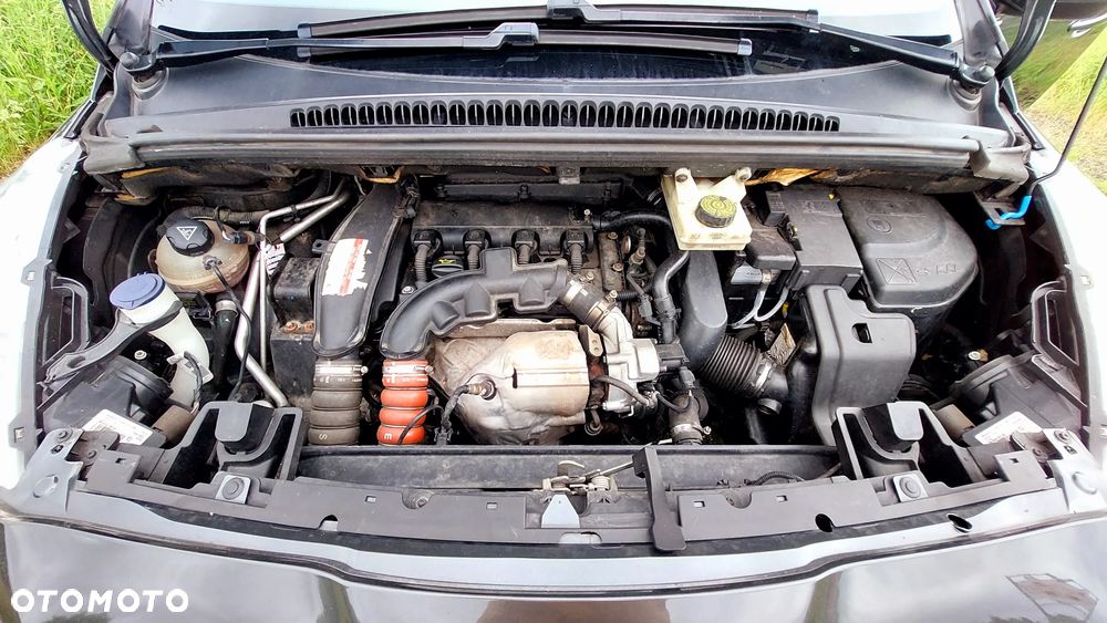 Peugeot 5008 - 22