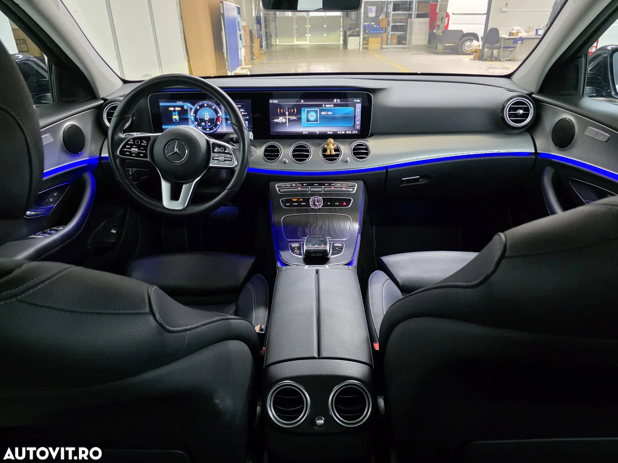 Mercedes-Benz E - 14