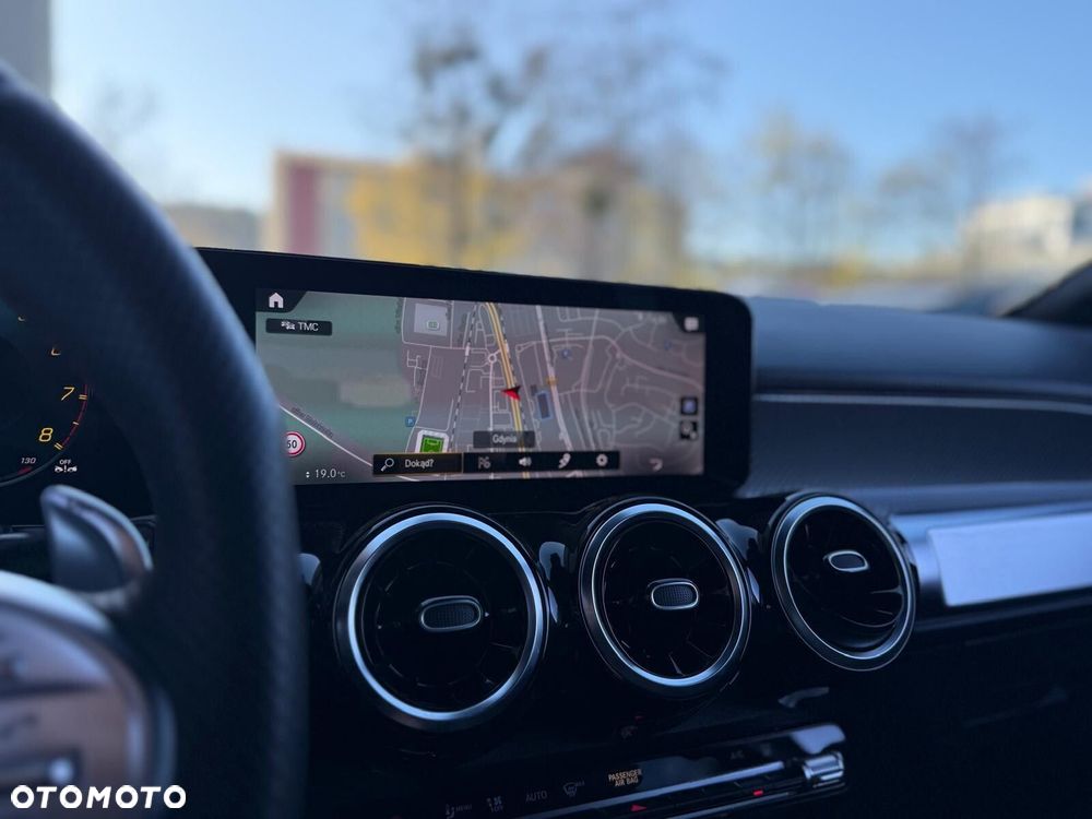 Mercedes-Benz GLB AMG 35 mHEV 4-Matic 8G-DCT - 25