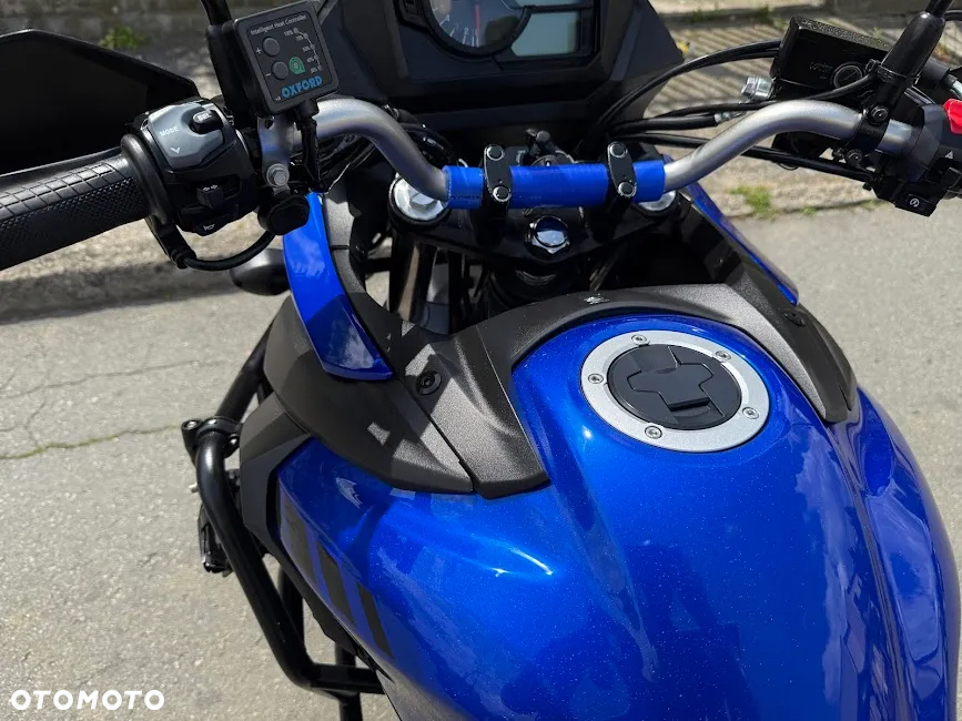 Suzuki V-STROM - 13