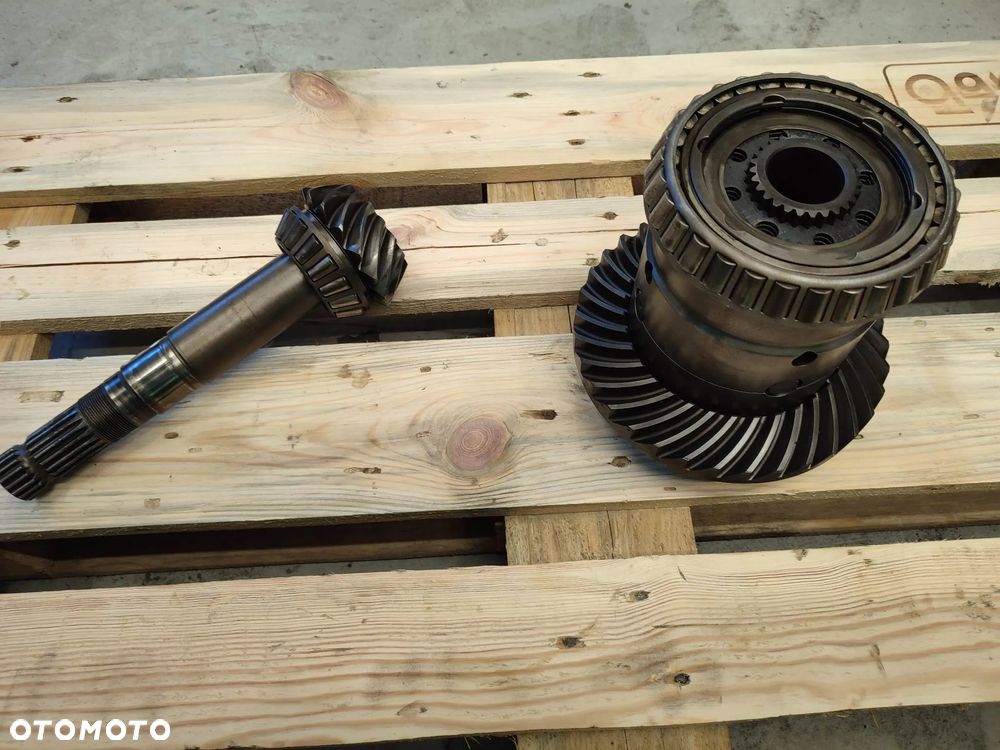 Mechanizm różnicowy Fendt 820 (15x34)(7450400403) - 10