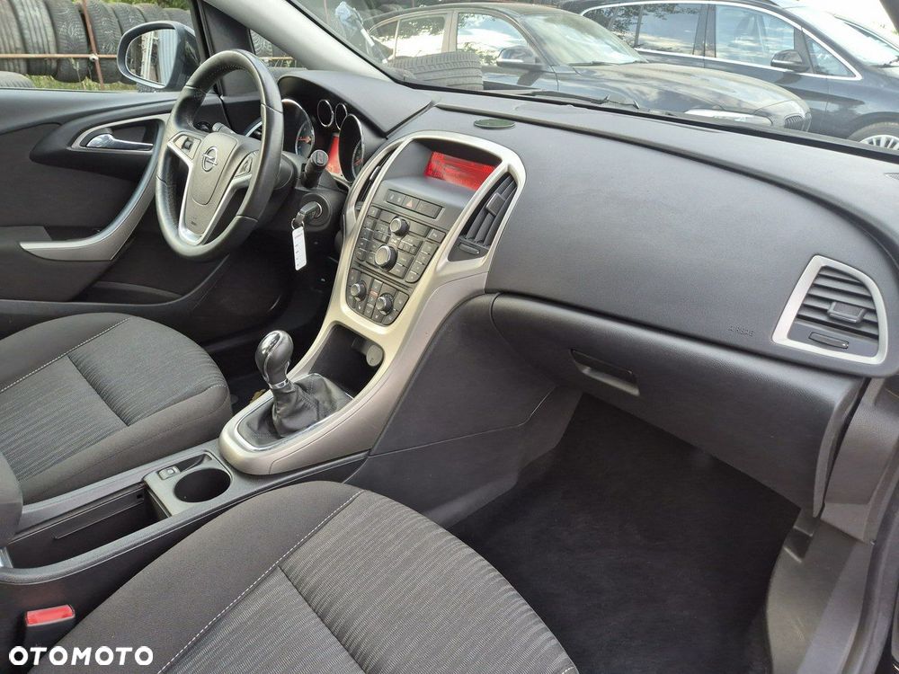 Opel Astra 1.4 Turbo Design Edition - 21
