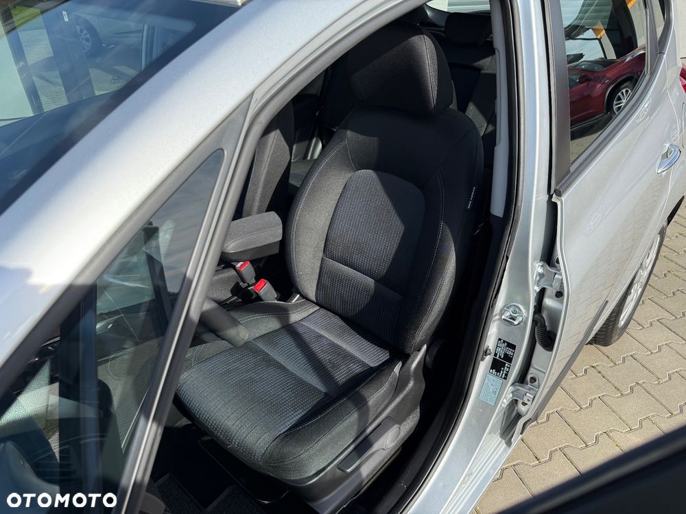 Hyundai ix20 1.4 Comfort - 25