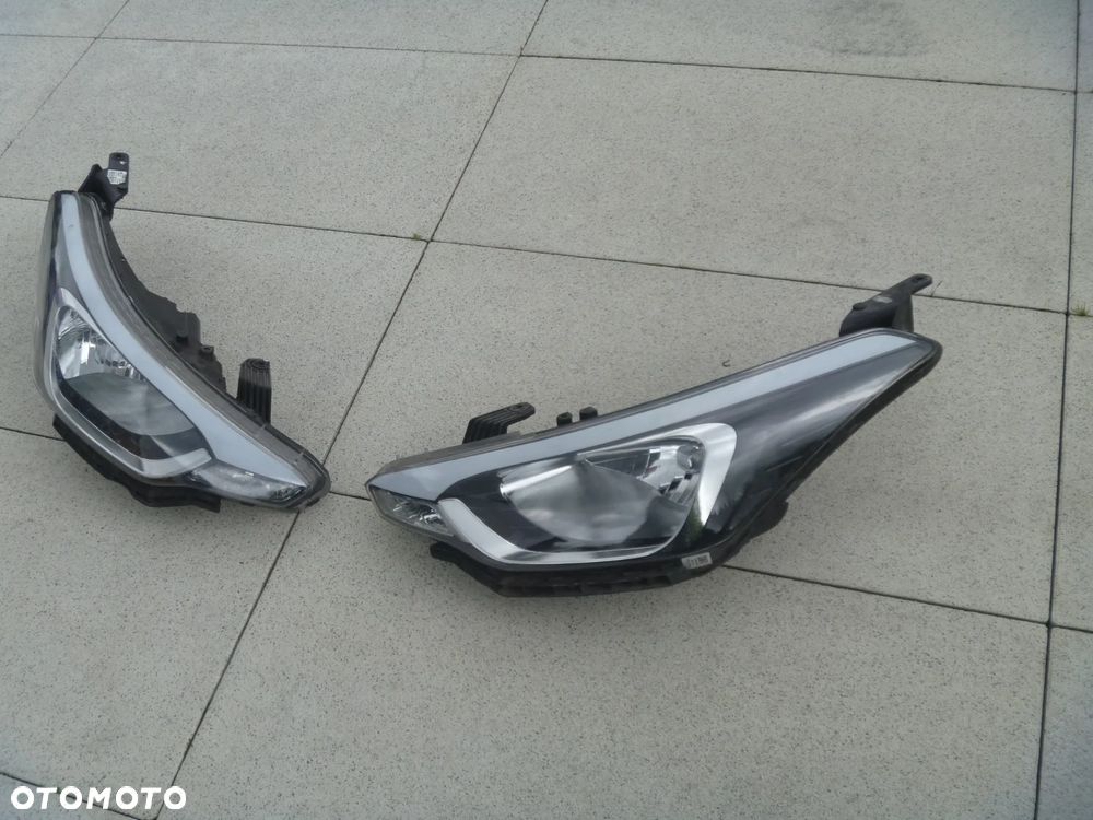 HYUNDAI i20 II 2014-2020 HB LAMPA TYLNA PRAWA ORYGINAŁ 92402C8000 - 5