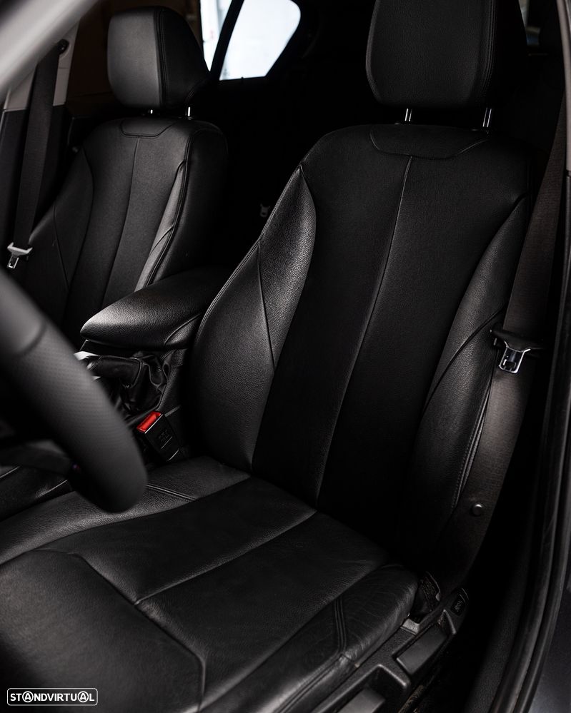 BMW 120 d Sport Line - 26